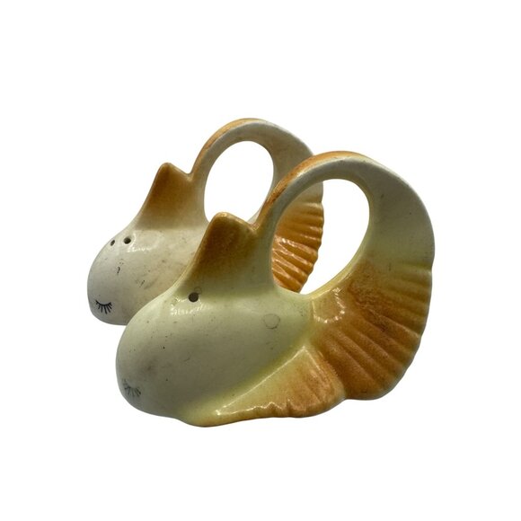 Vintage Ceramic Fish Salt & Pepper Shakers Hand-Painted Yellow & White - Picture 3 of 6